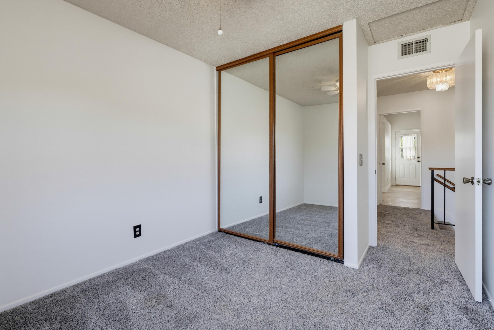 Virtual tour photo 40 of 70 for 28006 Sturbridge Dr