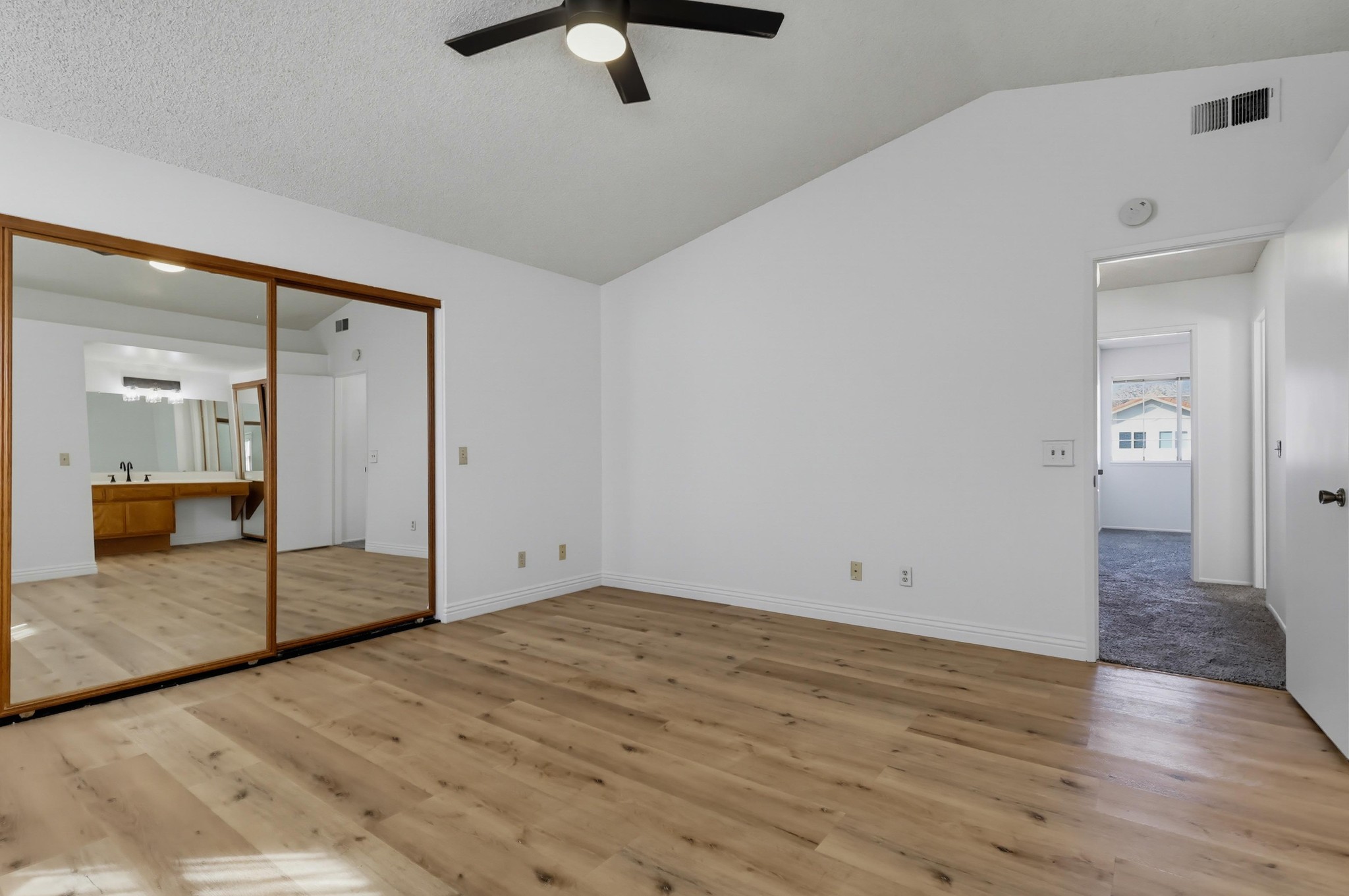 Virtual tour photo 45 of 70 for 28006 Sturbridge Dr