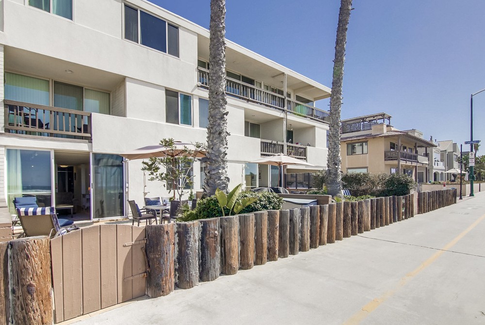 Virtual tour photo 4 of 72 for 2801 Ocean Front Walk Unit A & B