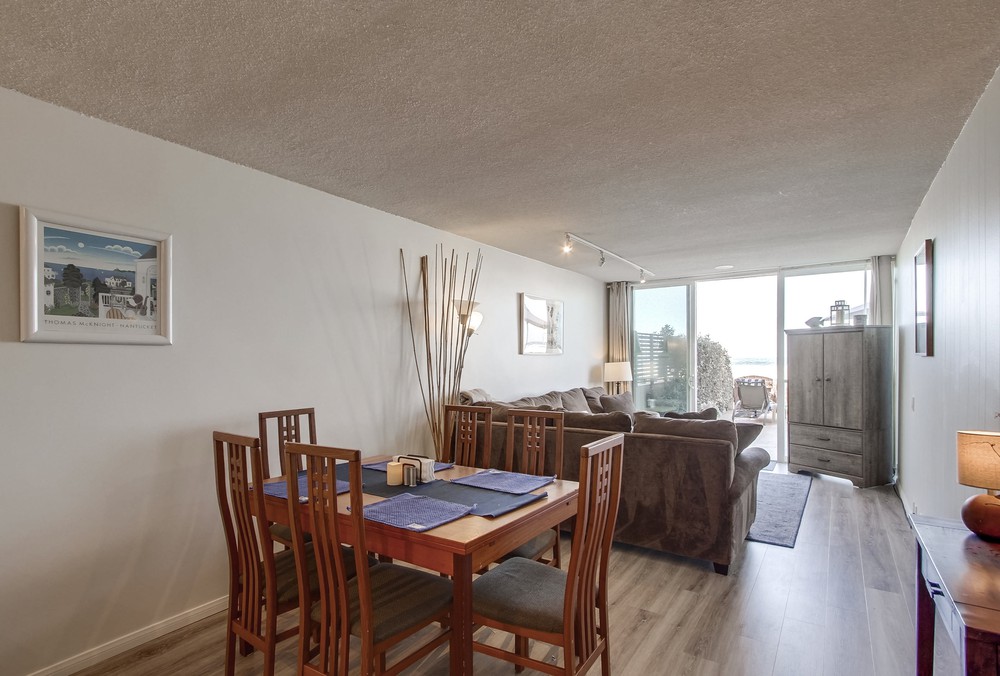 Virtual tour photo 15 of 72 for 2801 Ocean Front Walk Unit A & B