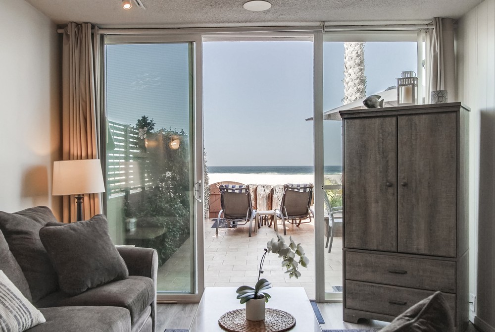 Virtual tour photo 21 of 72 for 2801 Ocean Front Walk Unit A & B