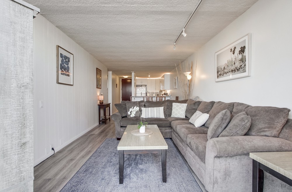 Virtual tour photo 22 of 72 for 2801 Ocean Front Walk Unit A & B
