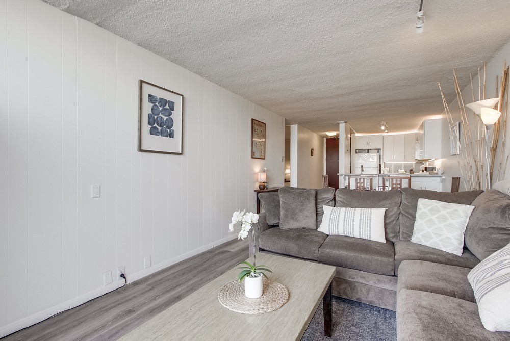 Virtual tour photo 23 of 72 for 2801 Ocean Front Walk Unit A & B