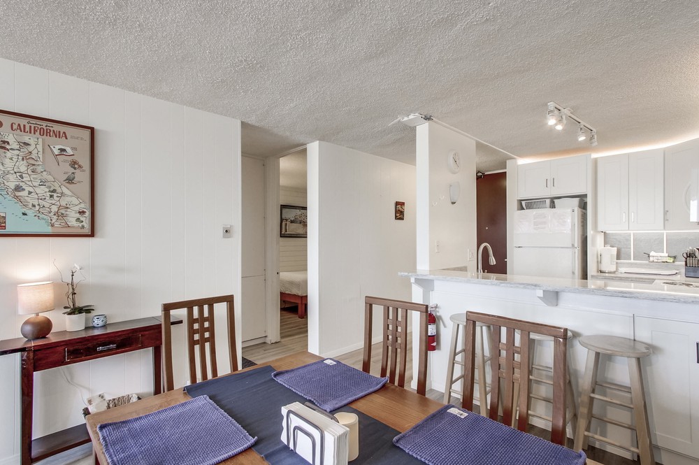 Virtual tour photo 26 of 72 for 2801 Ocean Front Walk Unit A & B