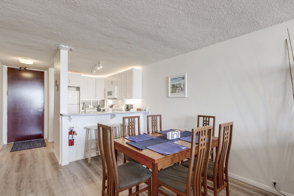 Virtual tour photo 27 of 72 for 2801 Ocean Front Walk Unit A & B