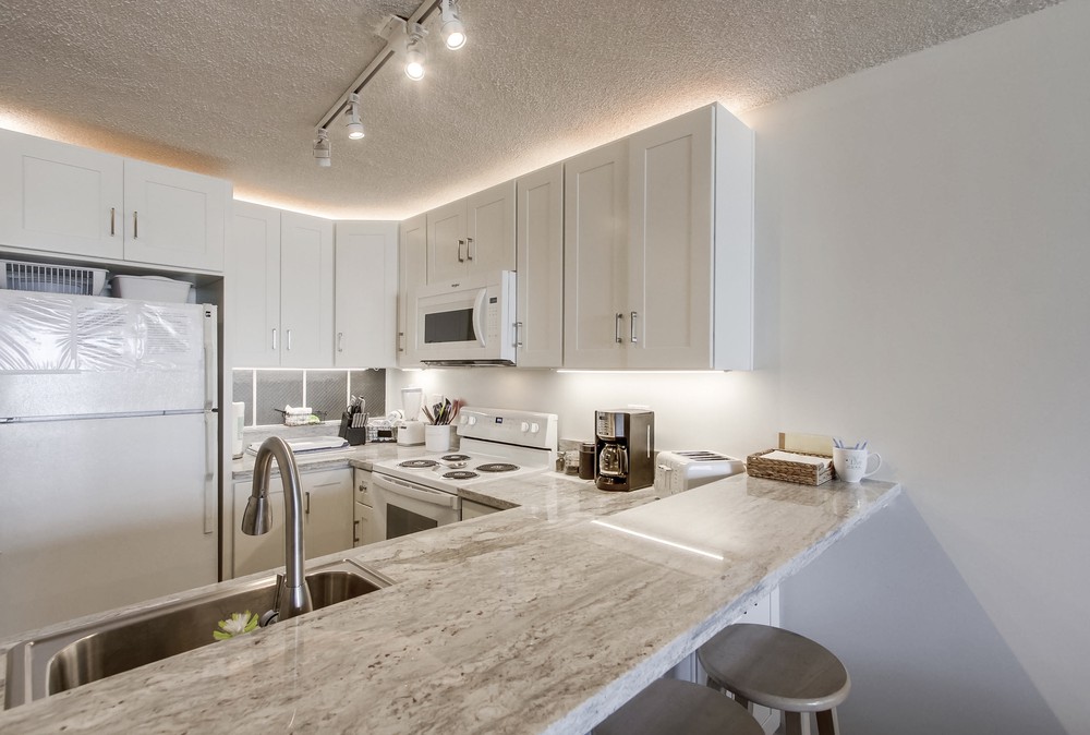 Virtual tour photo 29 of 72 for 2801 Ocean Front Walk Unit A & B
