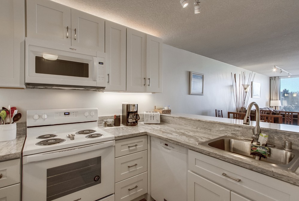 Virtual tour photo 33 of 72 for 2801 Ocean Front Walk Unit A & B