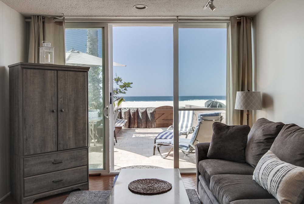 Virtual tour photo 65 of 72 for 2801 Ocean Front Walk Unit A & B