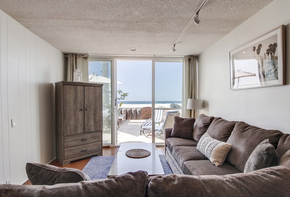 Virtual tour photo 67 of 72 for 2801 Ocean Front Walk Unit A & B