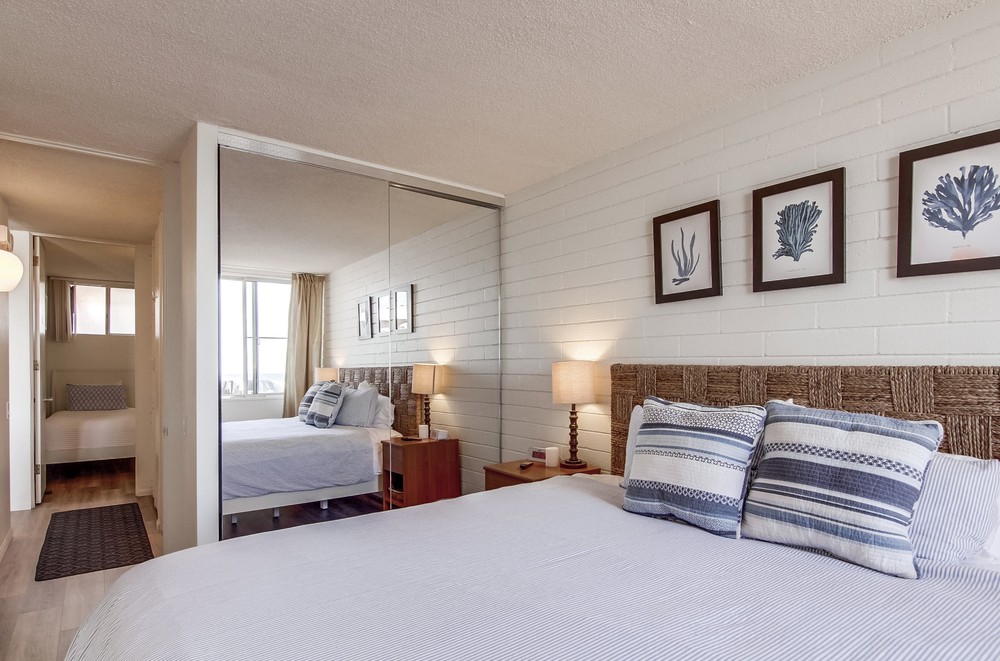 Virtual tour photo 71 of 72 for 2801 Ocean Front Walk Unit A & B