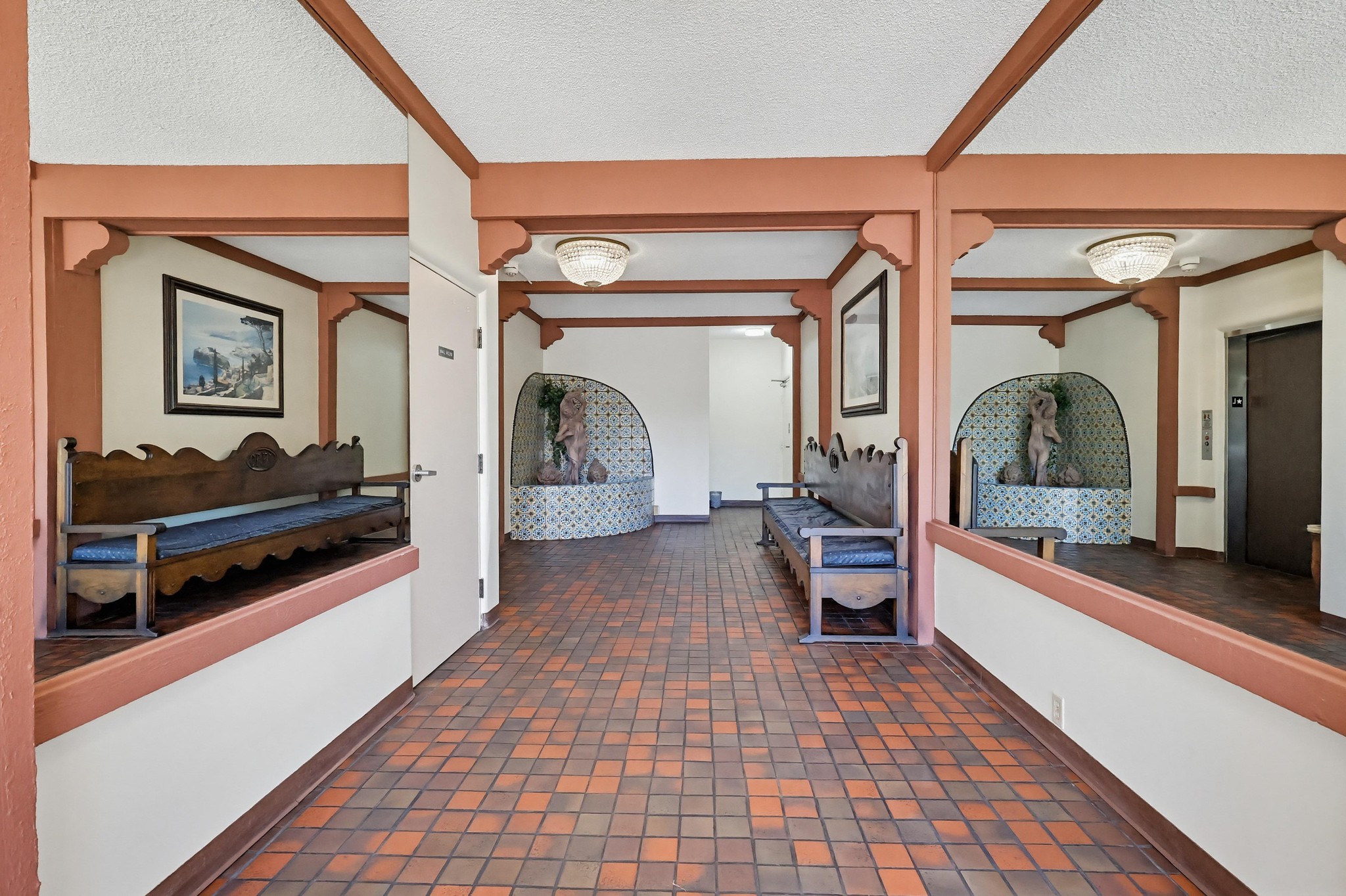 Virtual tour photo 7 of 46 for 2805 E 3rd St