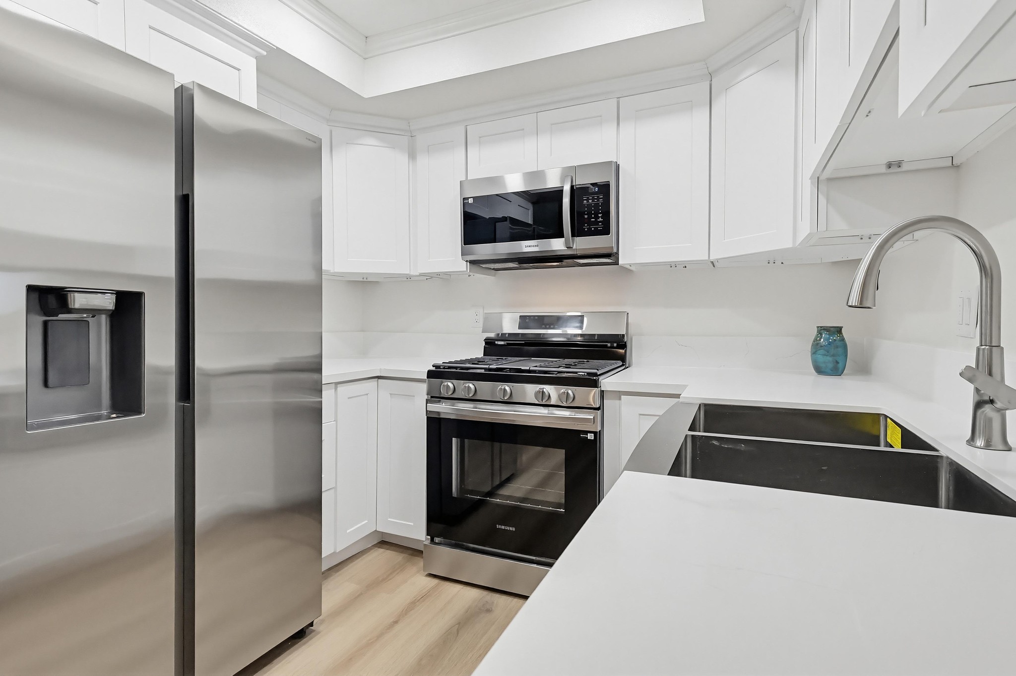 Virtual tour photo 23 of 46 for 2805 E 3rd St