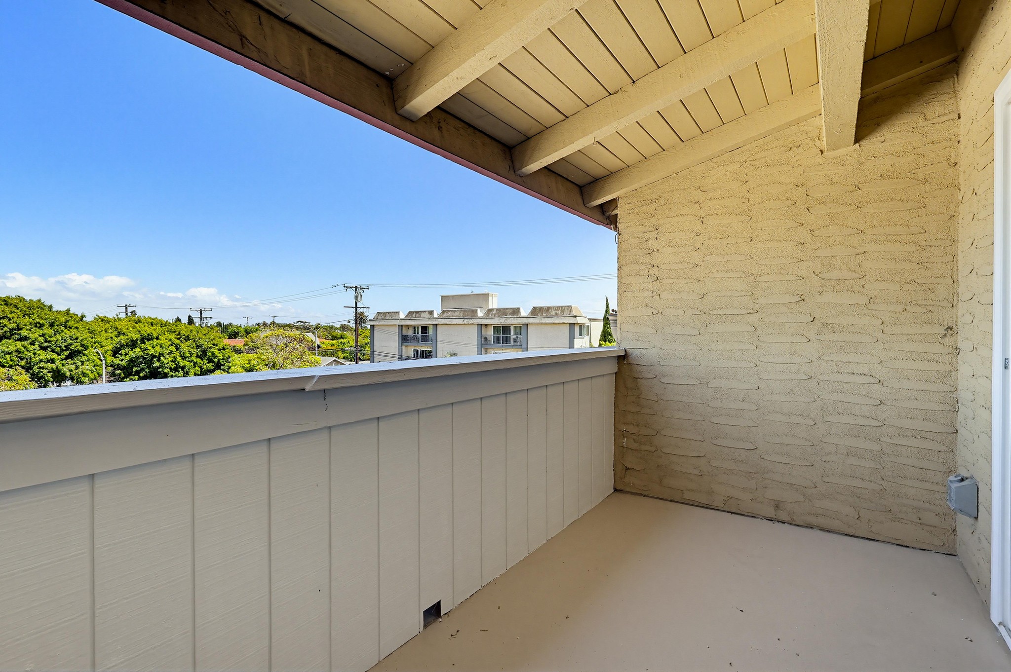 Virtual tour photo 28 of 46 for 2805 E 3rd St