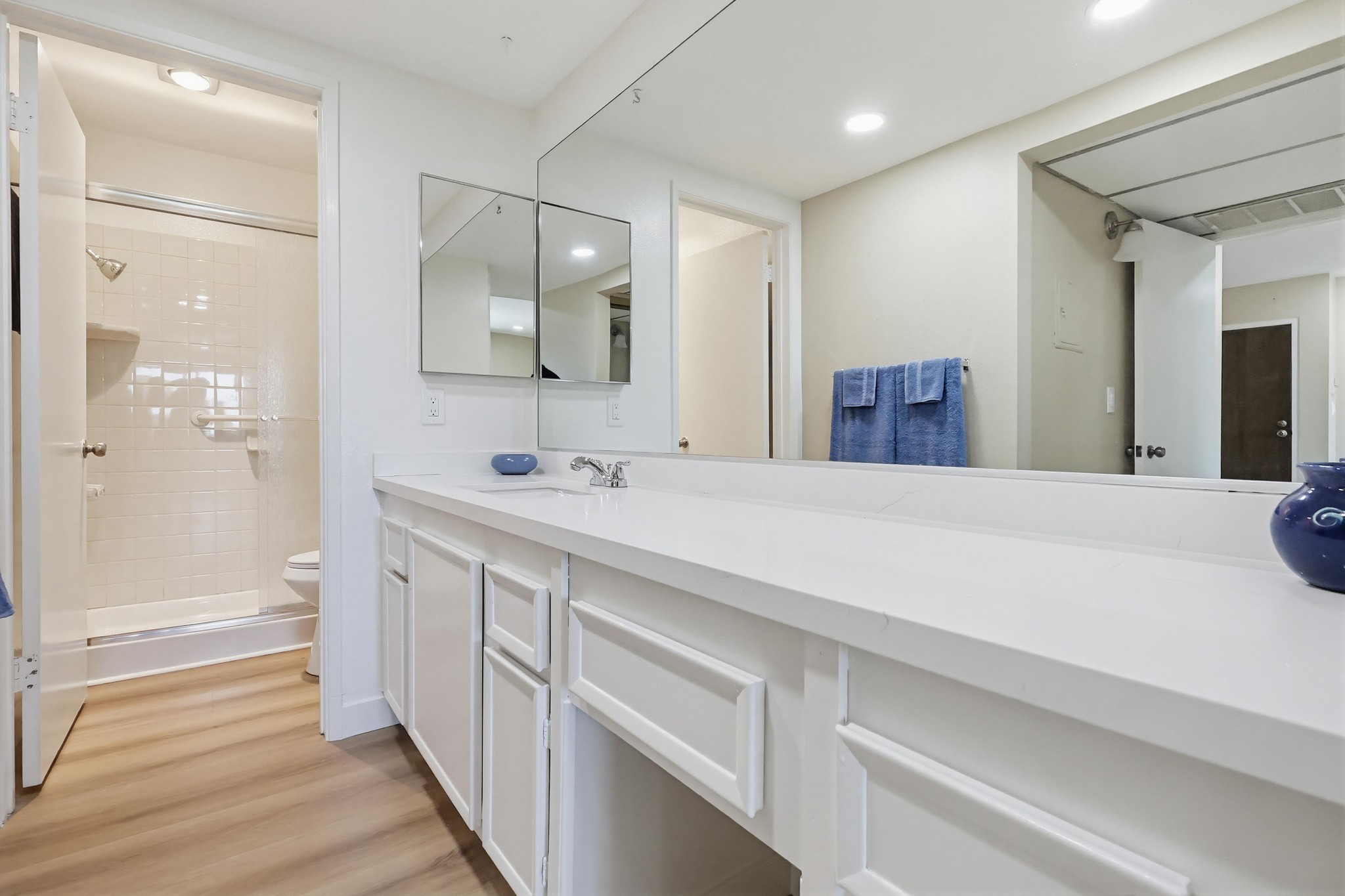 Virtual tour photo 36 of 46 for 2805 E 3rd St