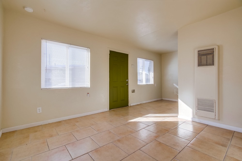 Virtual tour photo 12 of 56 for 2809 Clay Ave