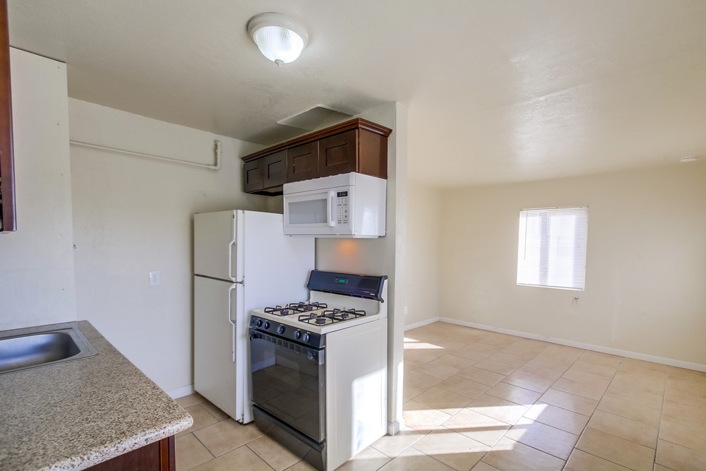 Virtual tour photo 15 of 56 for 2809 Clay Ave