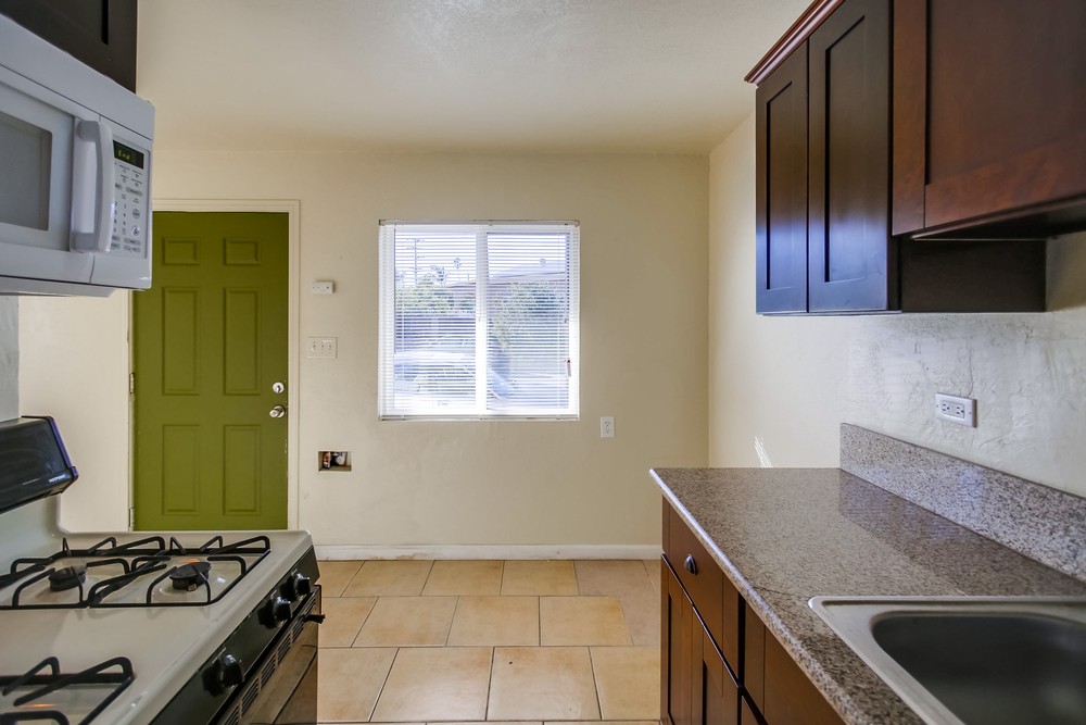 Virtual tour photo 19 of 56 for 2809 Clay Ave