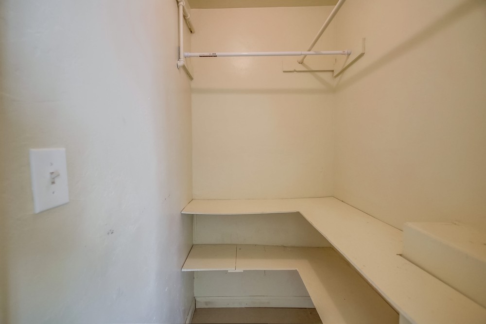 Virtual tour photo 23 of 56 for 2809 Clay Ave
