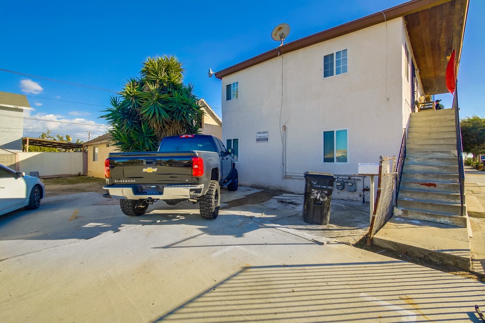Virtual tour photo 53 of 56 for 2809 Clay Ave