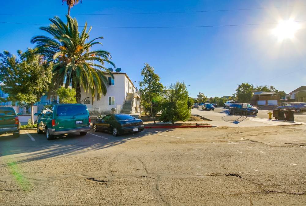 Virtual tour photo 56 of 56 for 2809 Clay Ave
