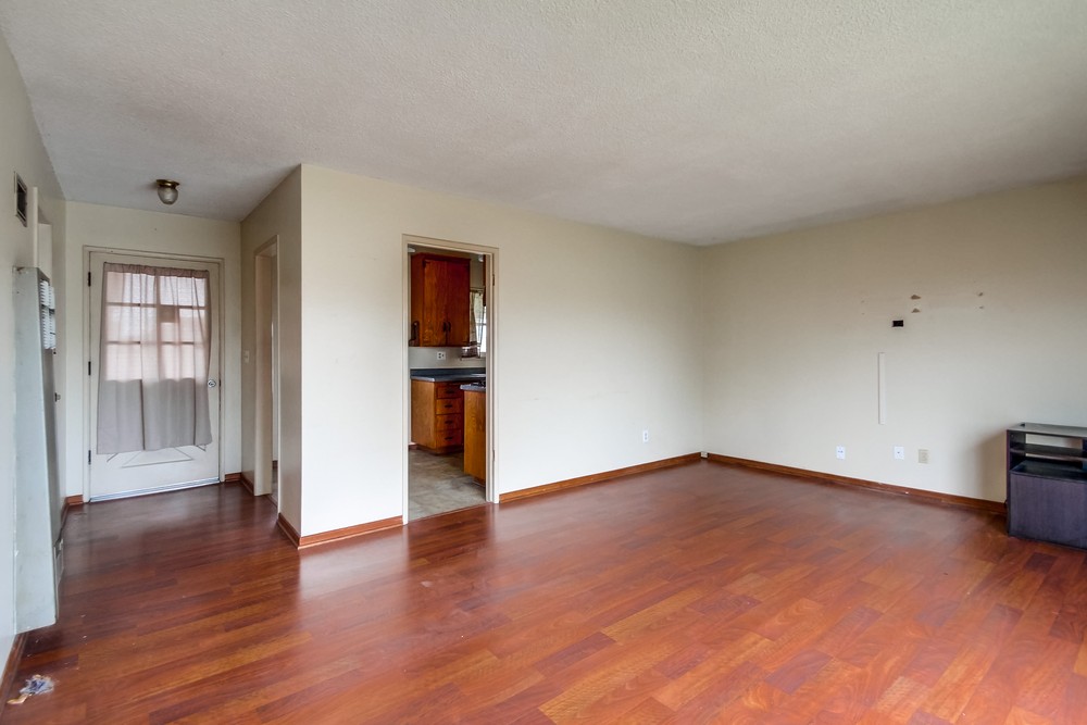 Virtual tour photo 9 of 34 for 2811 Whitney St