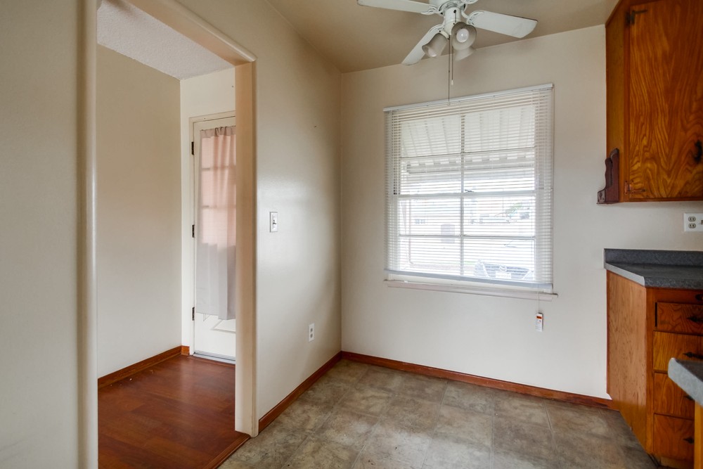 Virtual tour photo 12 of 34 for 2811 Whitney St