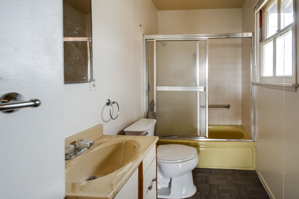 Virtual tour photo 27 of 34 for 2811 Whitney St