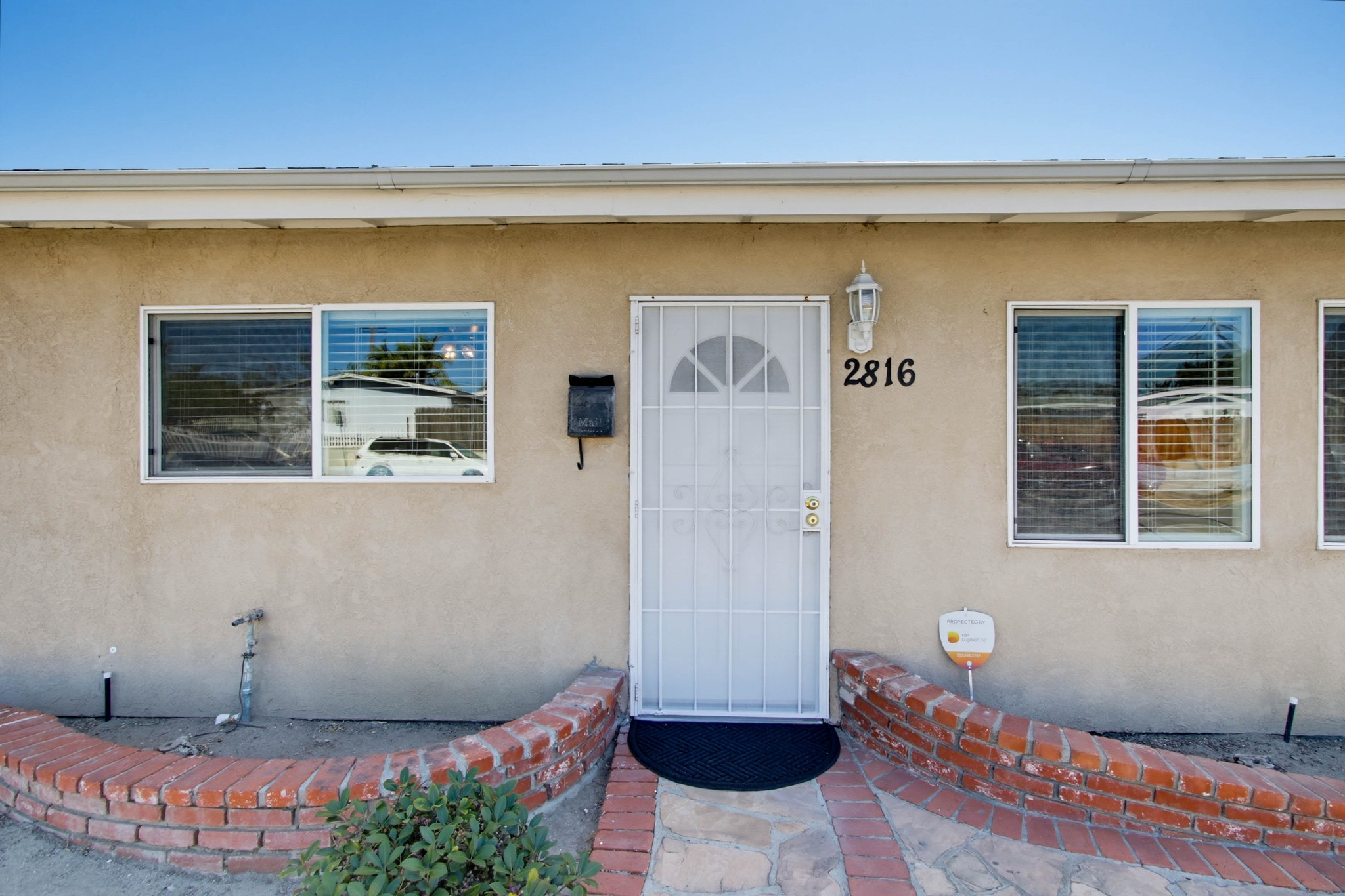 Virtual tour photo 5 of 42 for 2816 Louise St
