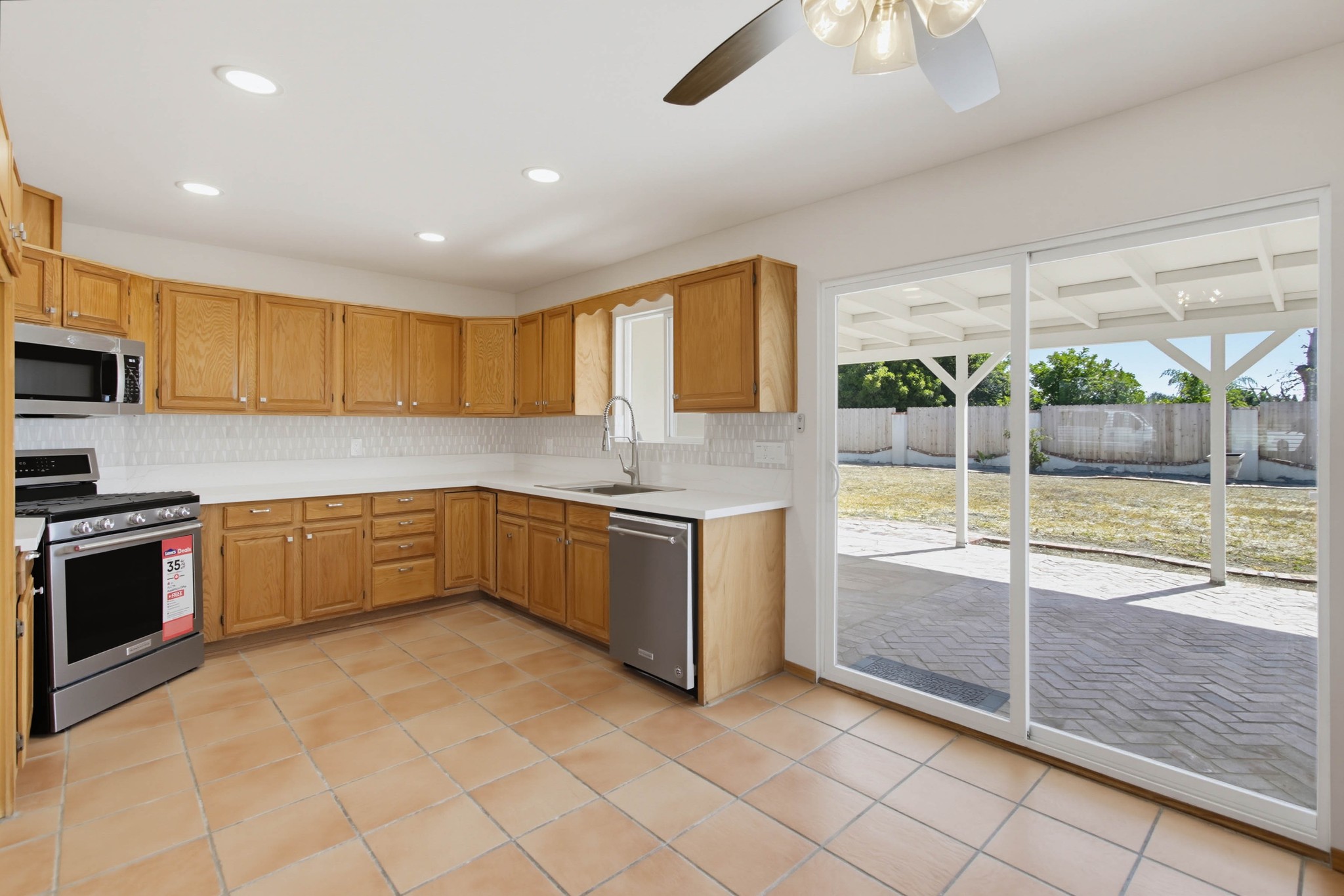 Virtual tour photo 10 of 42 for 2816 Louise St