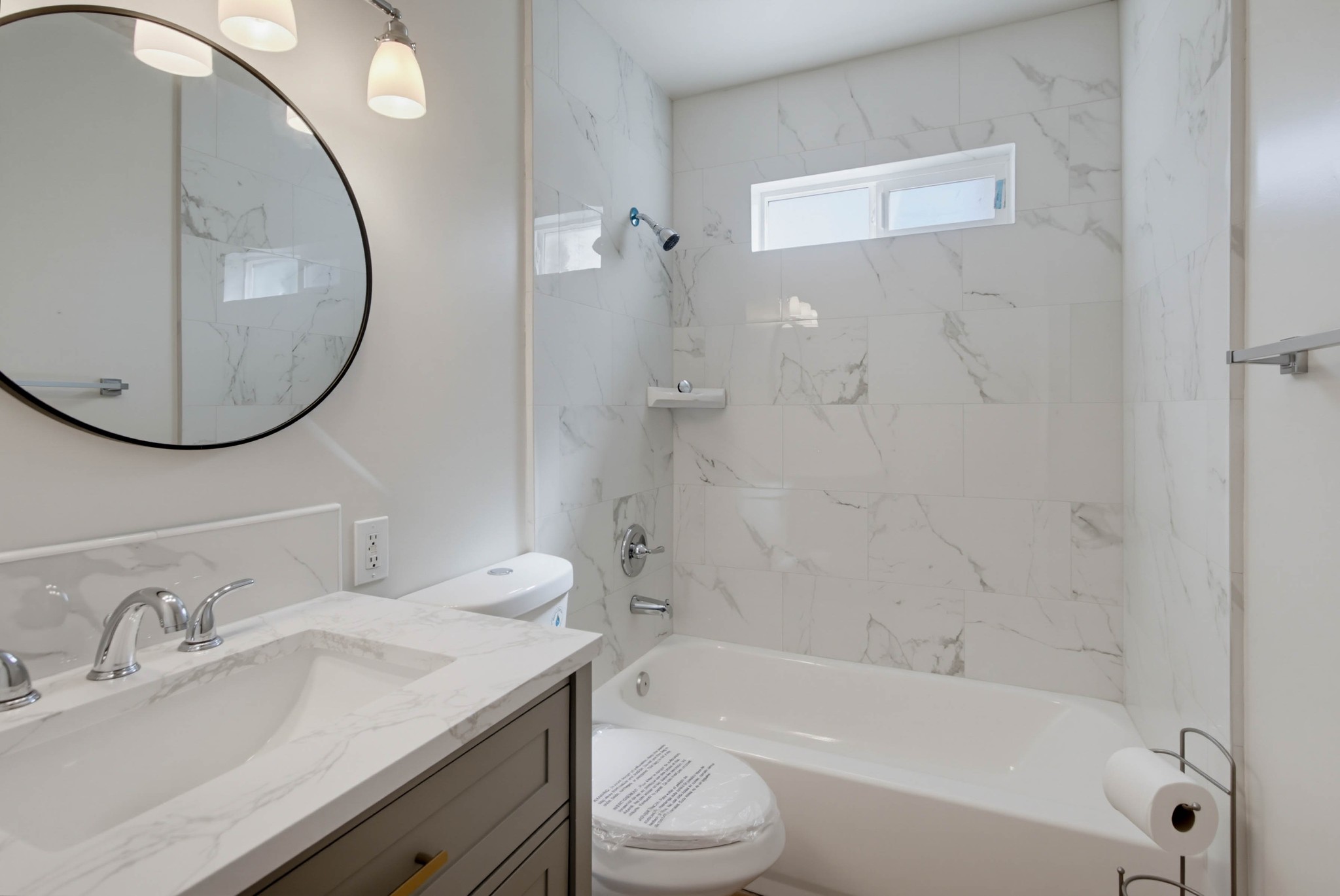 Virtual tour photo 18 of 42 for 2816 Louise St