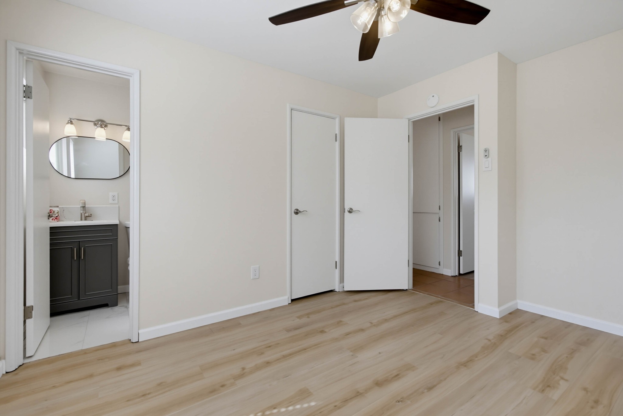 Virtual tour photo 24 of 42 for 2816 Louise St