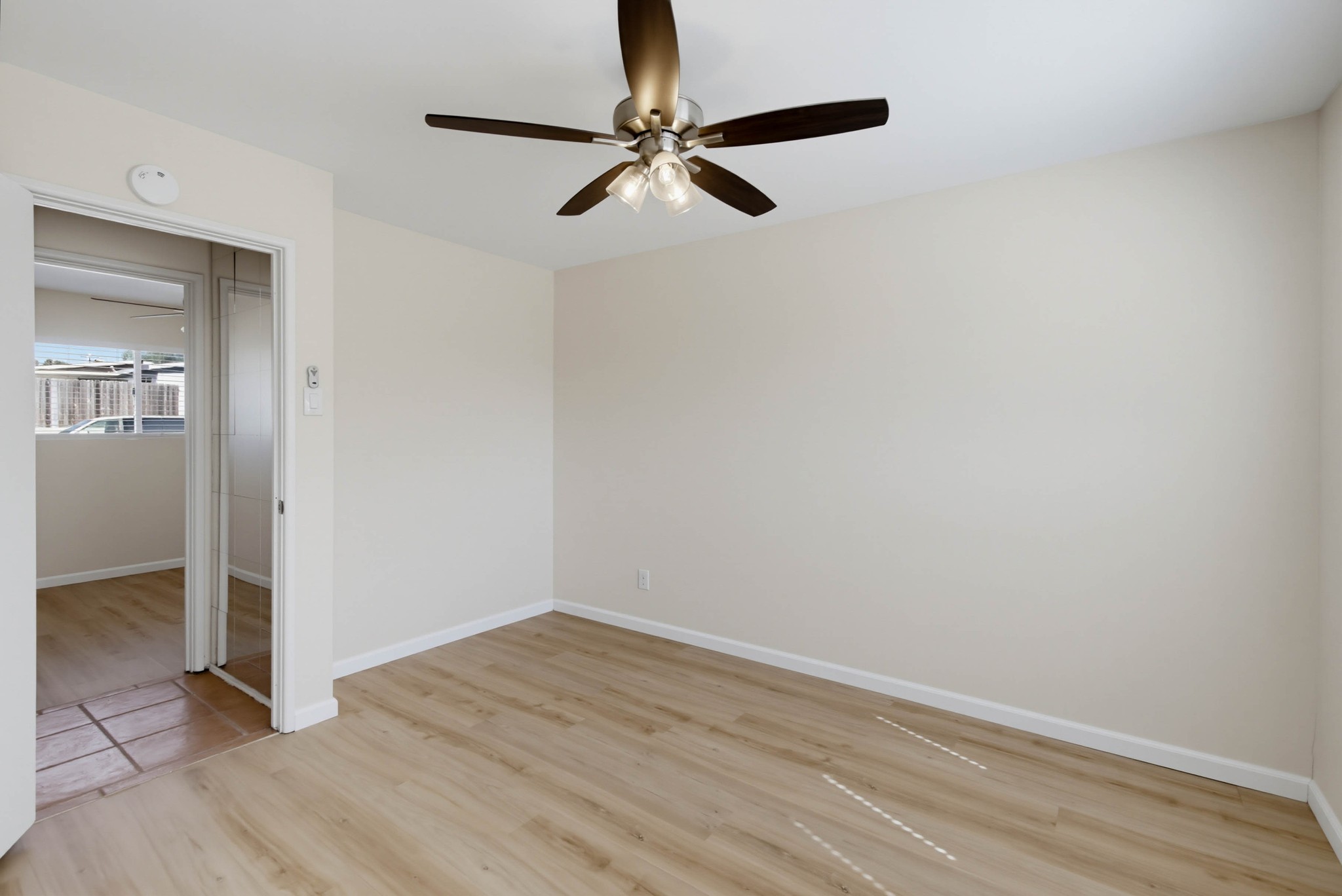 Virtual tour photo 25 of 42 for 2816 Louise St