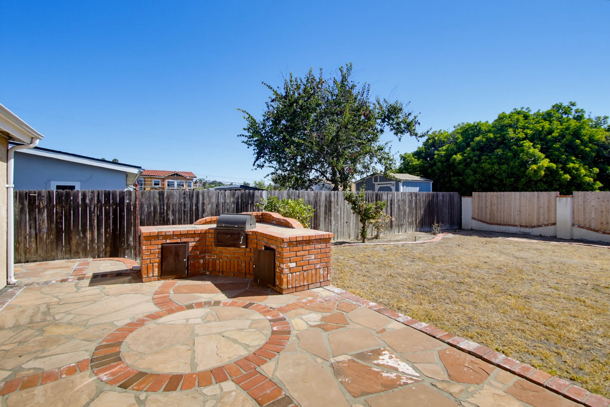 Virtual tour photo 35 of 42 for 2816 Louise St