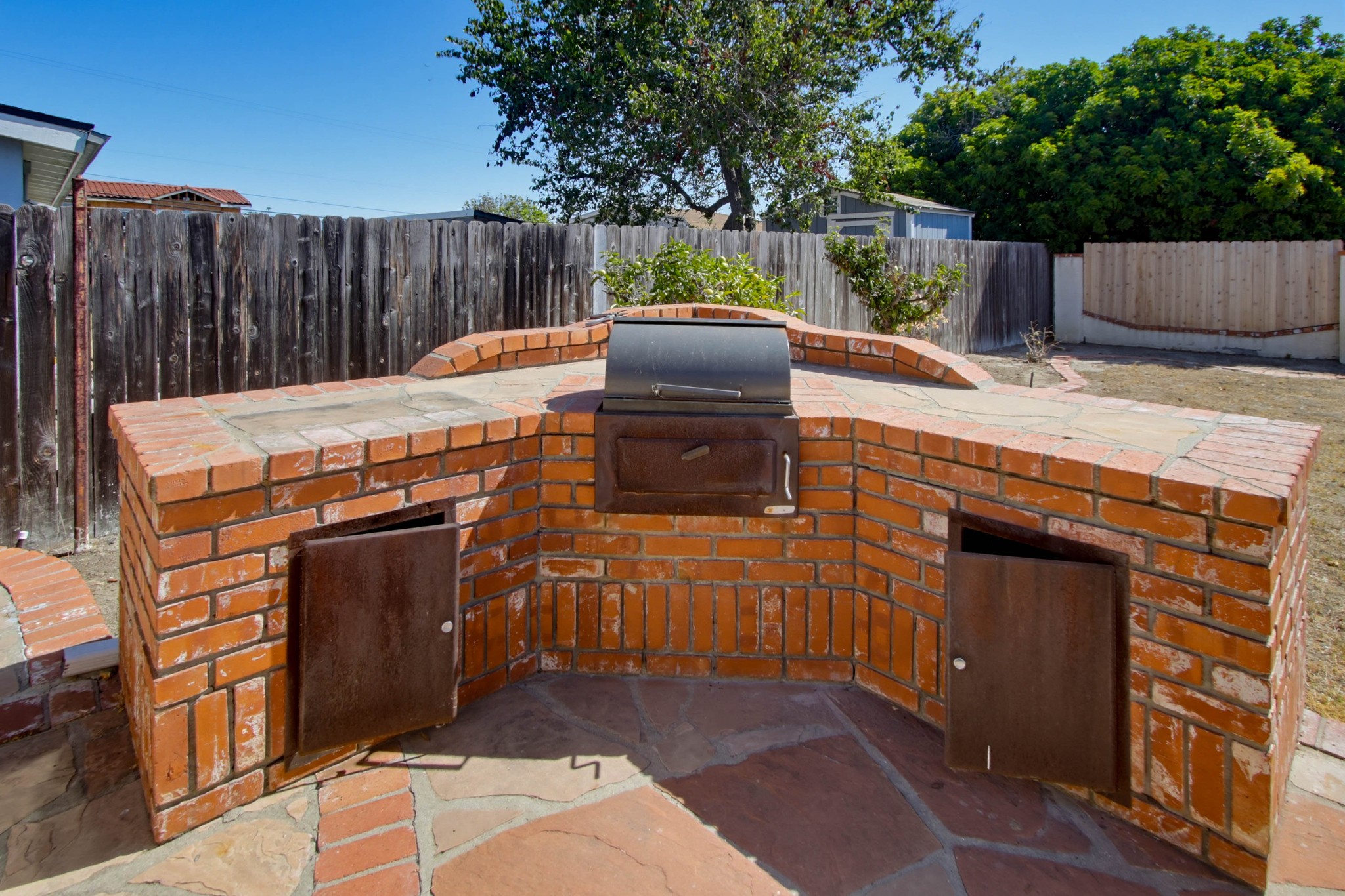 Virtual tour photo 36 of 42 for 2816 Louise St