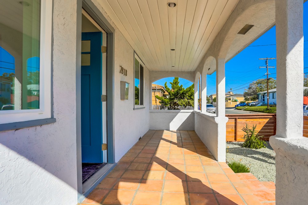 Virtual tour photo 8 of 43 for 2818 Comstock St