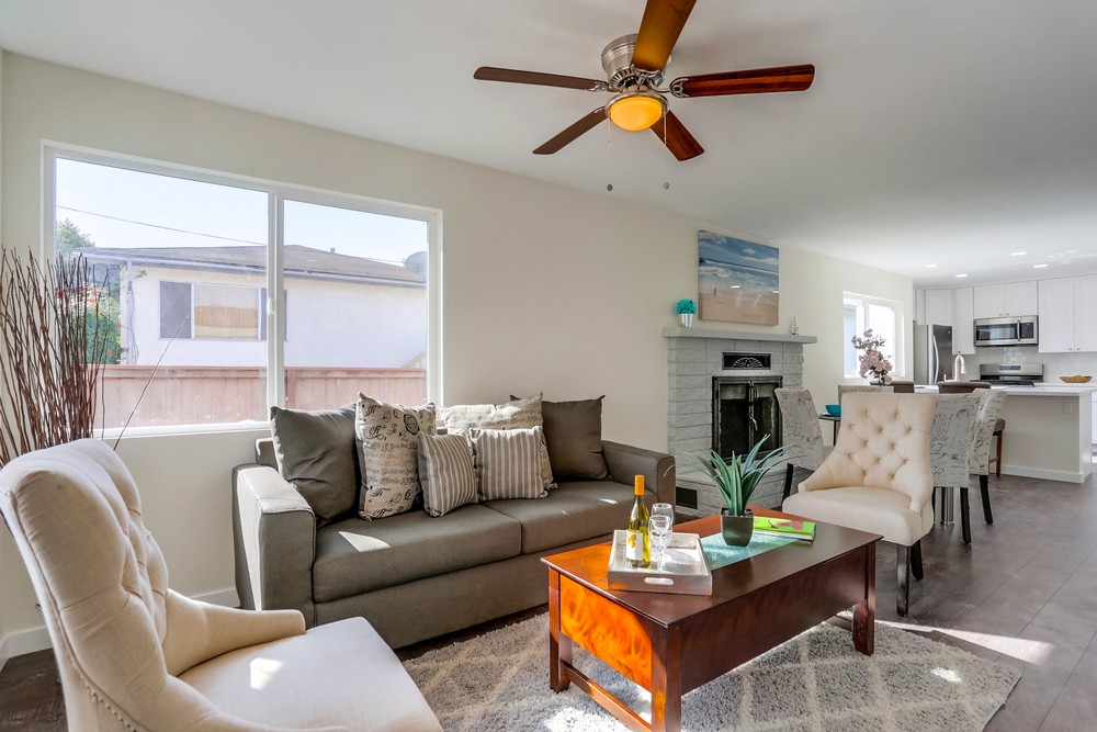 Virtual tour photo 10 of 43 for 2818 Comstock St