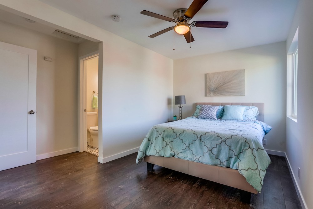 Virtual tour photo 23 of 43 for 2818 Comstock St