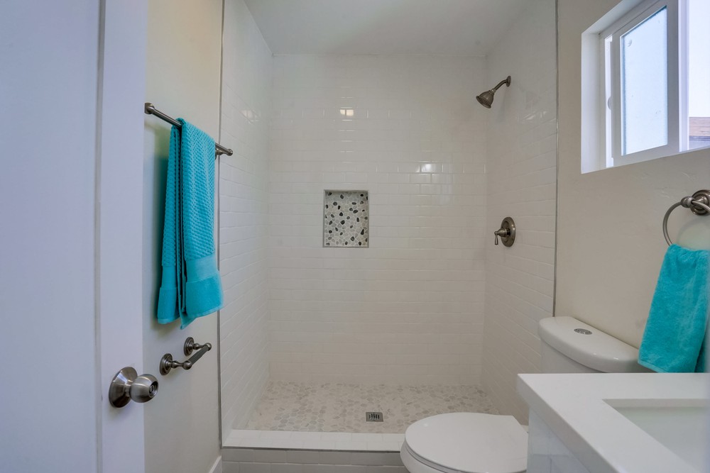 Virtual tour photo 31 of 43 for 2818 Comstock St