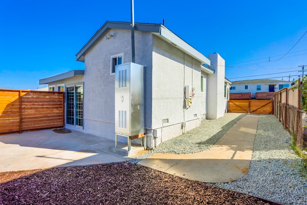 Virtual tour photo 33 of 43 for 2818 Comstock St