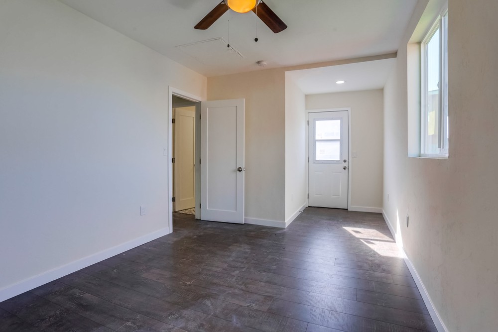 Virtual tour photo 42 of 43 for 2818 Comstock St