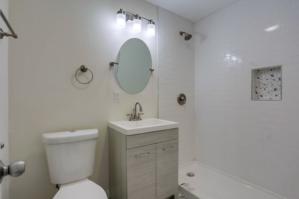 Virtual tour photo 43 of 43 for 2818 Comstock St
