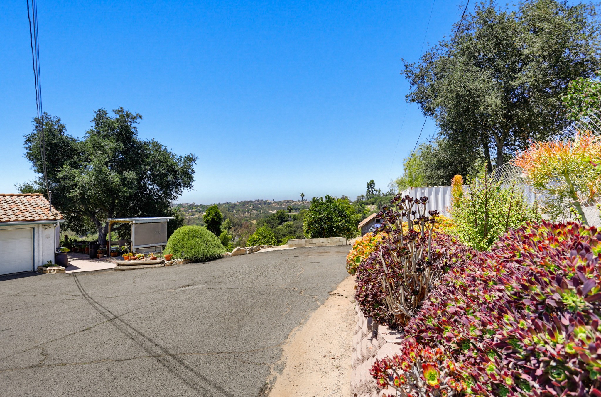 Virtual tour photo 5 of 40 for 28185 Valley Center Rd