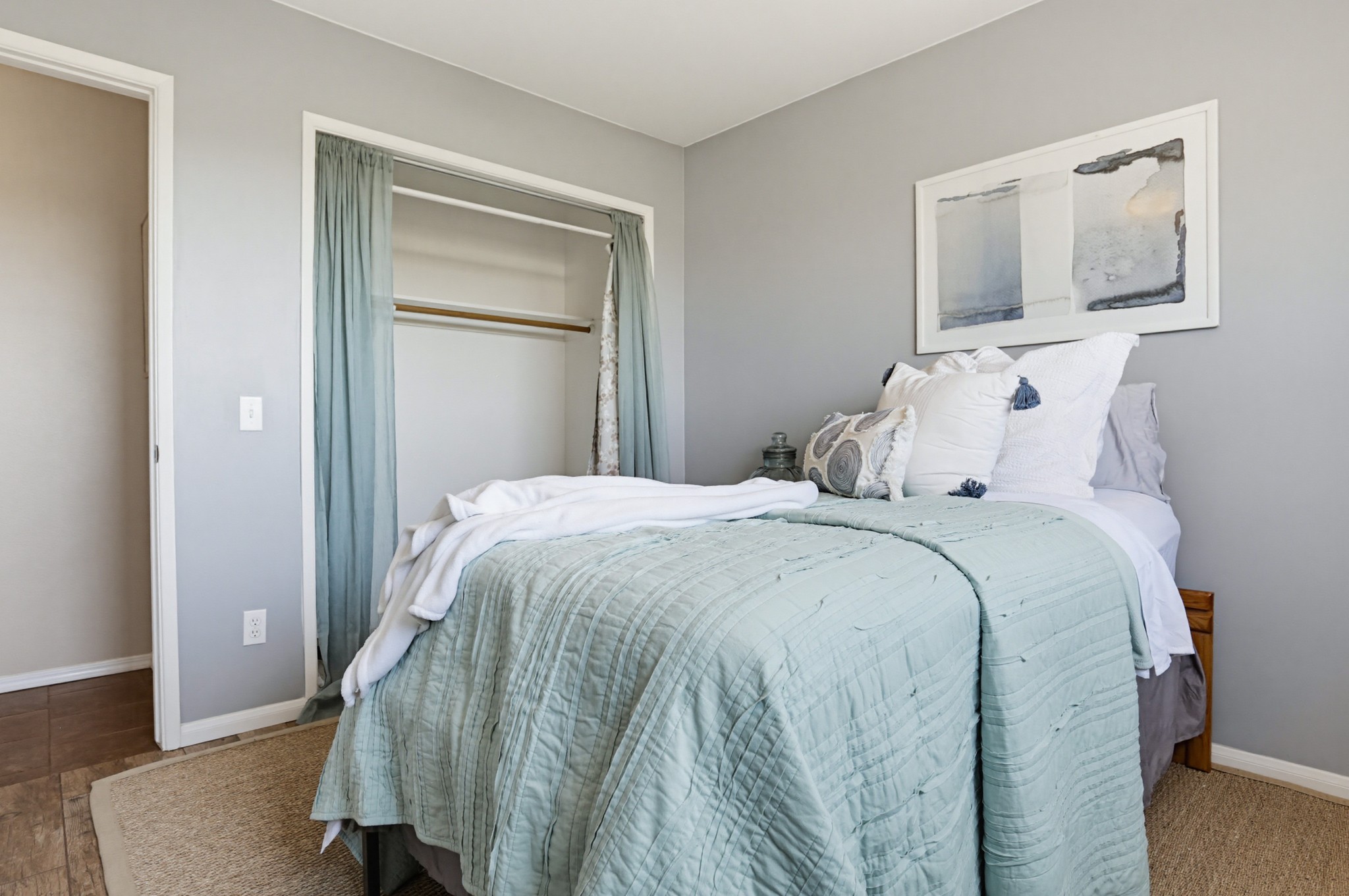 Virtual tour photo 23 of 40 for 28185 Valley Center Rd