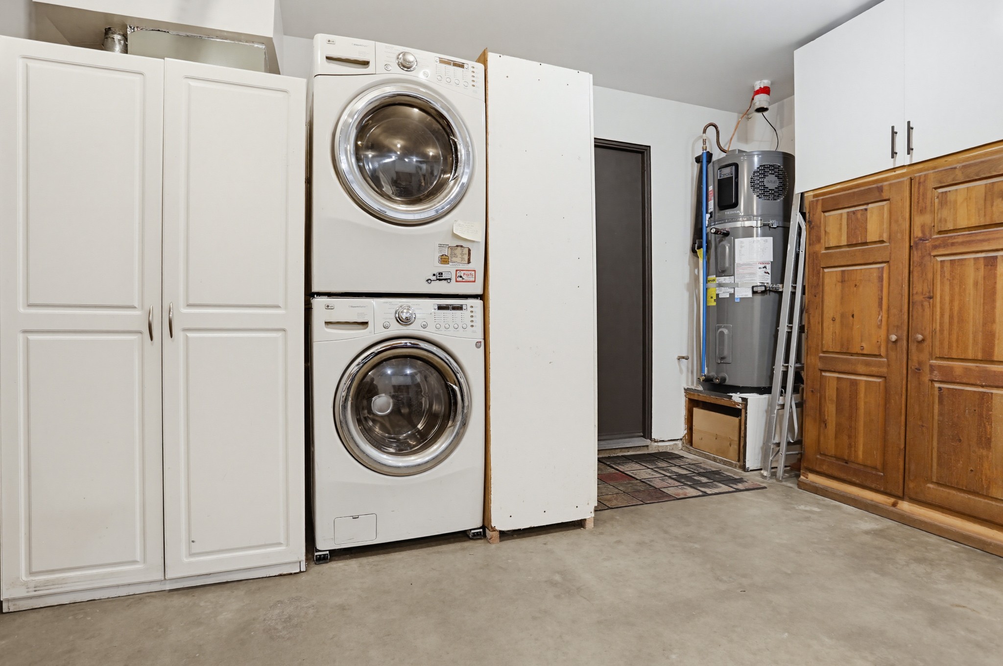 Virtual tour photo 25 of 40 for 28185 Valley Center Rd