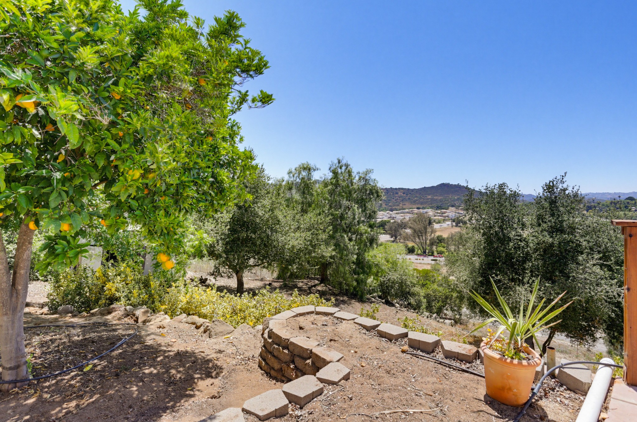 Virtual tour photo 31 of 40 for 28185 Valley Center Rd