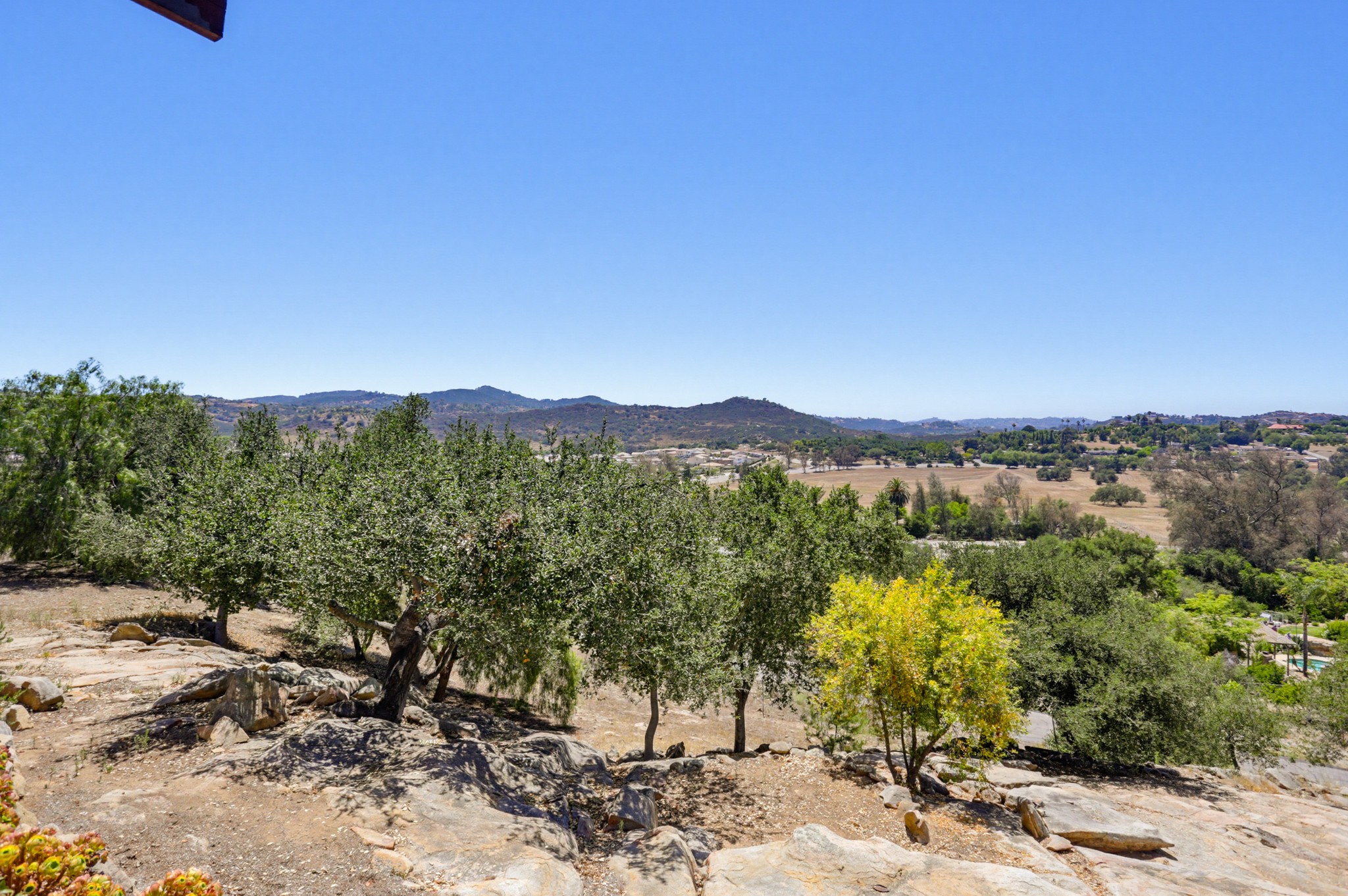 Virtual tour photo 32 of 40 for 28185 Valley Center Rd