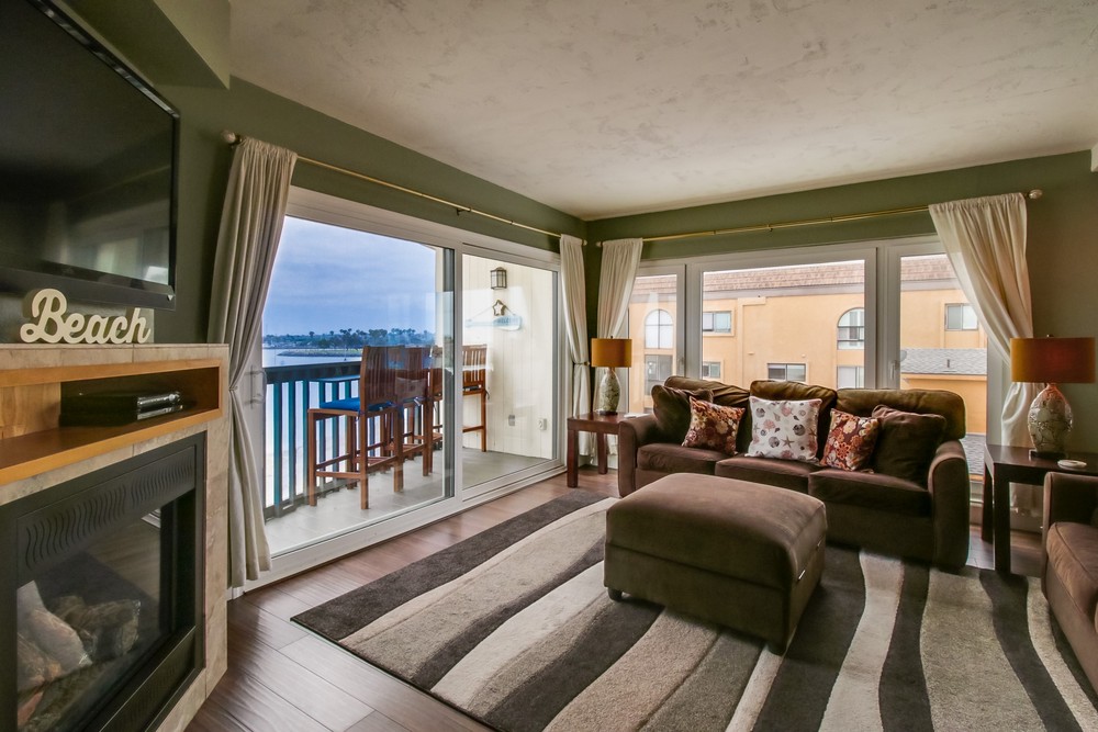 Virtual tour photo 8 of 47 for 2820 Bayside Walk #2