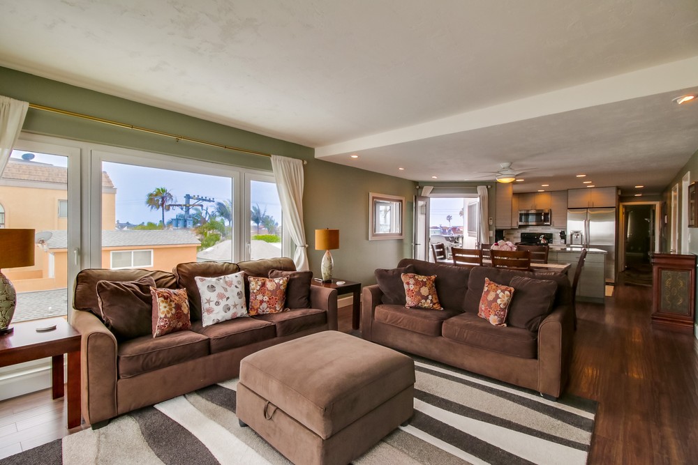 Virtual tour photo 9 of 47 for 2820 Bayside Walk #2
