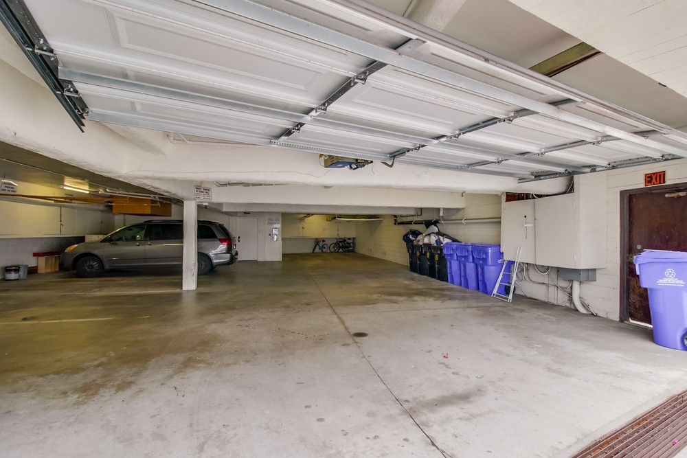 Virtual tour photo 43 of 47 for 2820 Bayside Walk #2