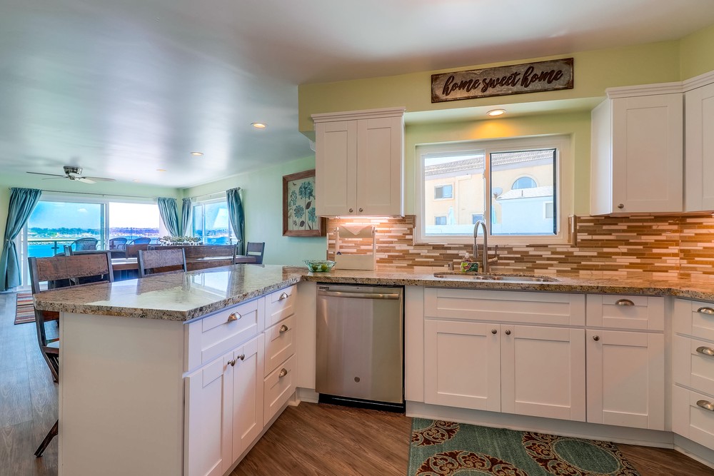 Virtual tour photo 17 of 42 for 2820 Bayside Walk #4